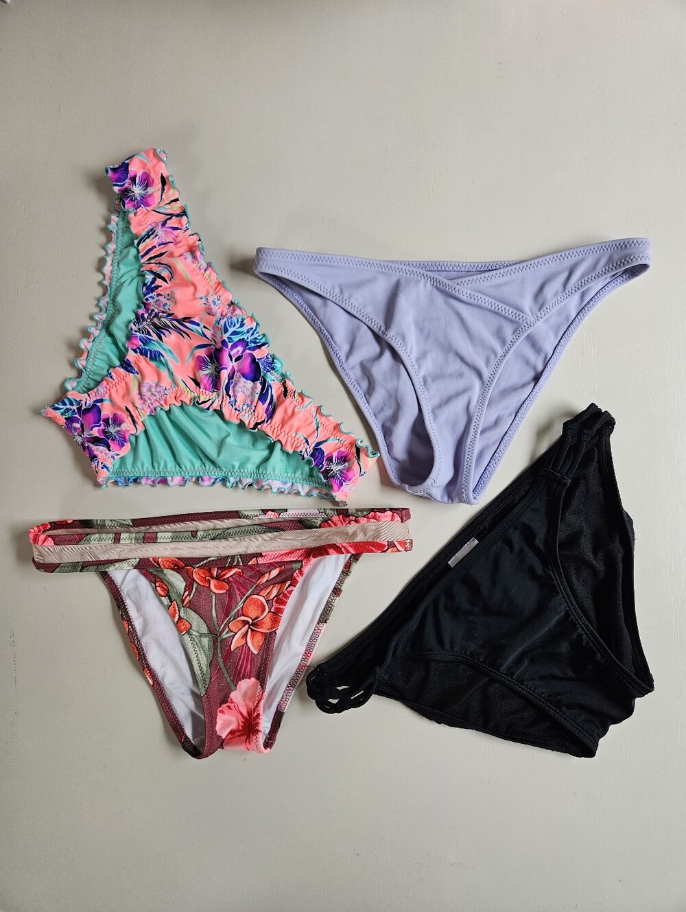 Bundle Of 4 Bikini Bottoms